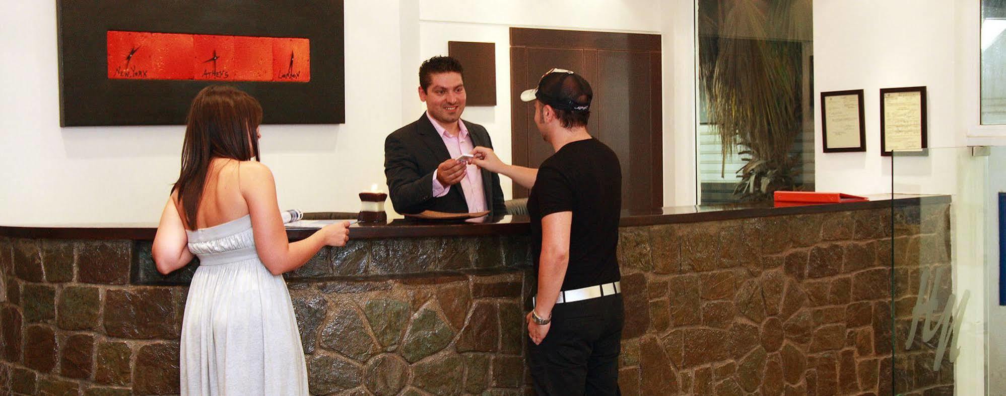 Nancy Hotel Херсонисос Екстериор снимка